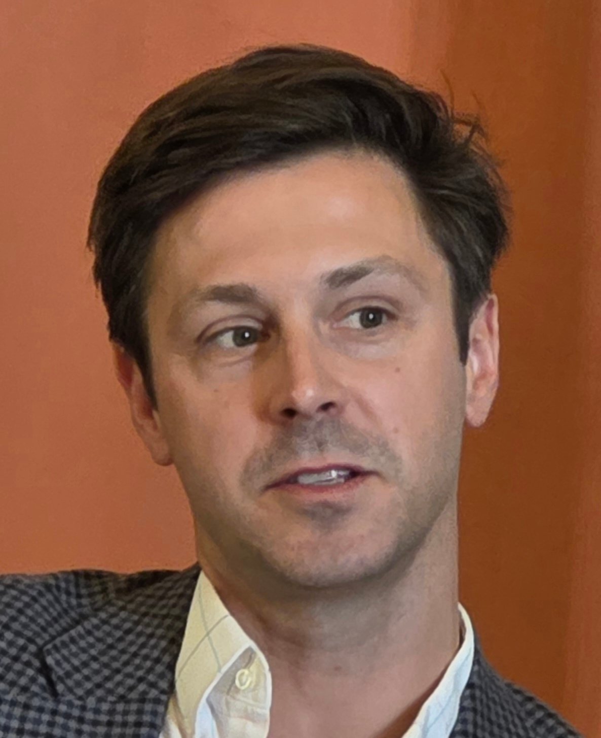 Dr. Graham Cornwell